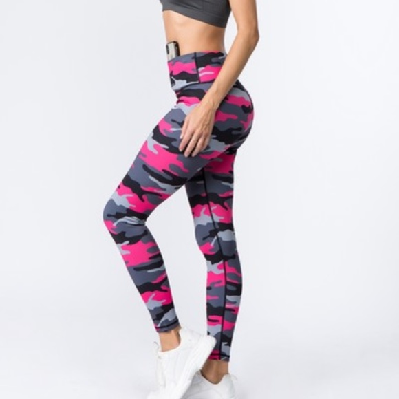 Yelete Pants - NWT Active Pink Camo full length workout leggings